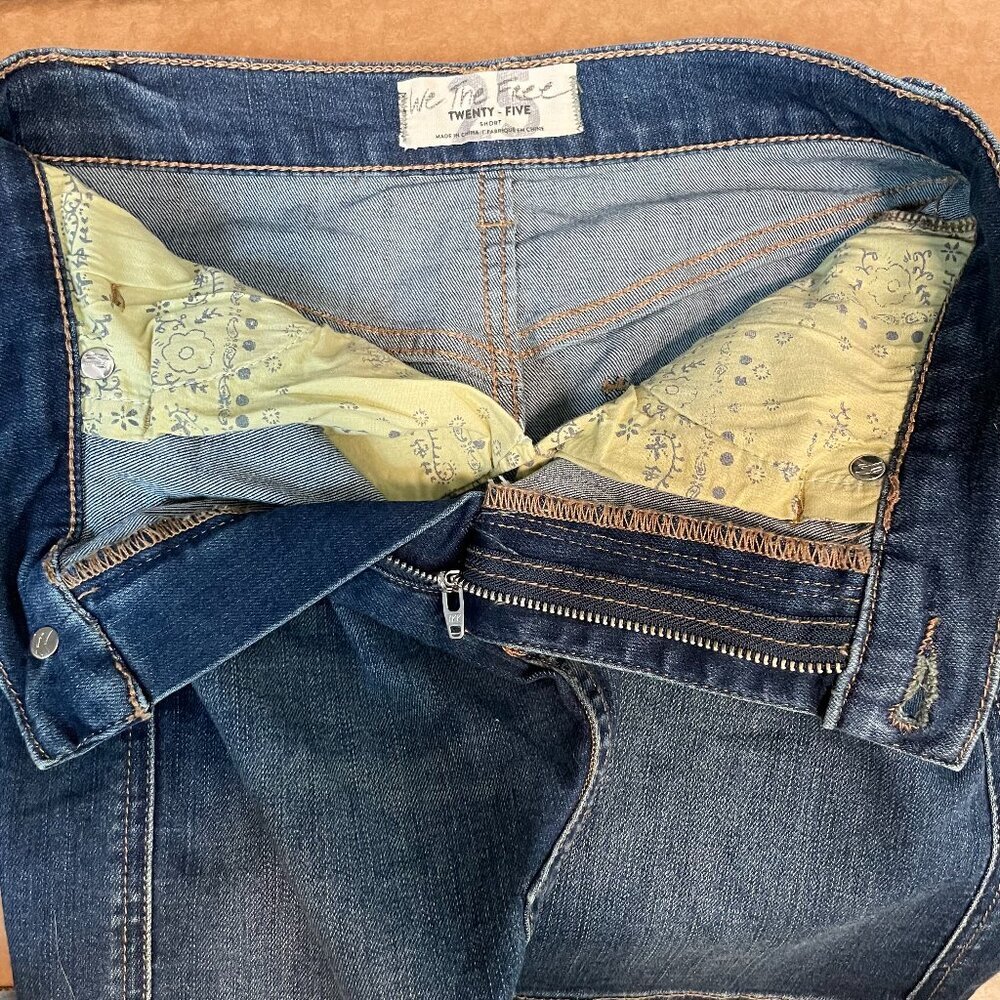 Free People We the Free Blue Mini Denim Skirt Size 25 (XS) Y2K Style - Picture 11 of 12